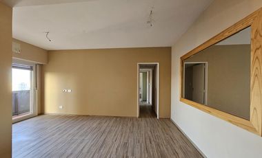 VENTA DEPARTAMENTO 3 AMBIENTES CON DEPENDENCIA RECICLADO COCHERA BAULERA PISO ALTO BELGRANO R