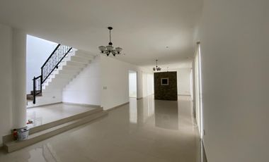 CASA EN RENTA EN COTO AL NORTE AGUASCALIENTES