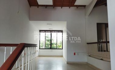 casa en arriendo en el rosal. Cod A2638
