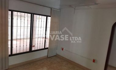 casa en arriendo en el rosal. Cod A2638
