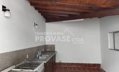 casa en arriendo en el rosal. Cod A2638