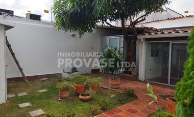 casa en arriendo en el rosal. Cod A2638