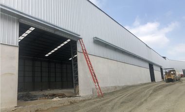 Vía Perimetral, Guayaquil alquilo bodega 12000 m2