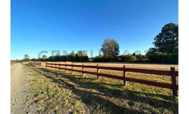 Parcela con hermosa pradera country Villarrica