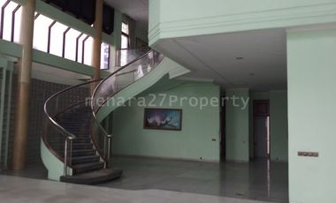 Rumah sewa lokasi strategis sayap dago