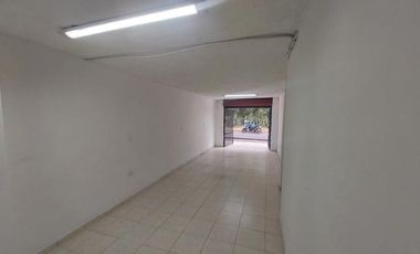 local en arriendo en la esmeralda. Cod A105451