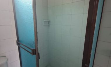 casa en arriendo en la ronda. Cod A126090