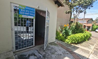 casa en arriendo en la ronda. Cod A126090