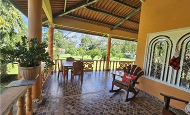 Se Vende Casa en Campestre con 10250mt2 de Terreno