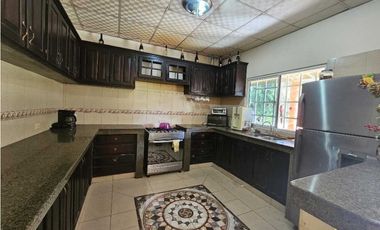 Se Vende Casa en Campestre con 10250mt2 de Terreno