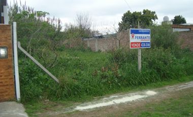 LONGCHAMPS AMPLIO LOTE EXCELENTE UBICACIÓN!!