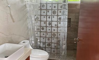 CASA EN RENTA-AMUEBLADA EN ZONA DE PLAYA EN SANTA CLARA, YUCATÁN