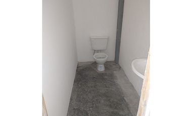 LOCAL COMERCIAL  EN AV USHUAIA 2650