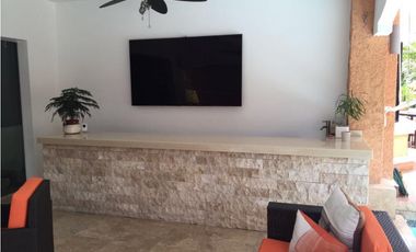 AMPLIA CASA L/B CON PISCINA CLAYTON VILLAGE 4REC 870 MT2