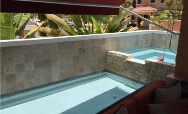 AMPLIA CASA L/B CON PISCINA CLAYTON VILLAGE 4REC 870 MT2