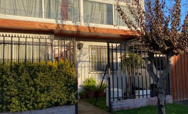 ARRIENDO CASA MAIPÚ 5D-2B-1E CIUDAD SATELITE