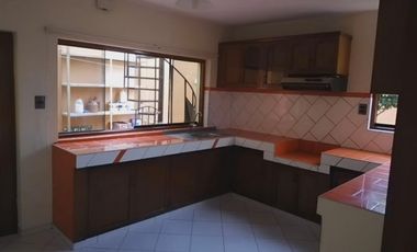 SE VENDE PROPIEDAD COMO TERRENO EN EL CERCADO DE TACNA