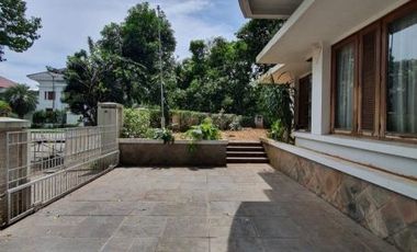 DIJUAL RUMAH ISTIMEWA dgn S.POOL di Jl METRO ALAM, PONDOK INDAH