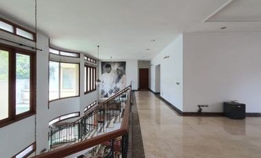 DIJUAL RUMAH ISTIMEWA dgn S.POOL di Jl METRO ALAM, PONDOK INDAH