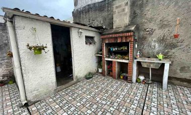 Casa en venta en Quilmes Este