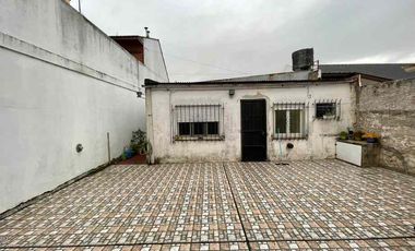 Casa en venta en Quilmes Este