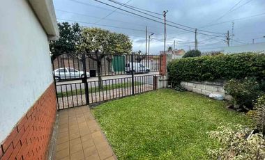 Casa en venta en Quilmes Este