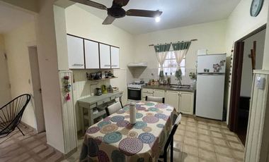 Casa en venta en Quilmes Este