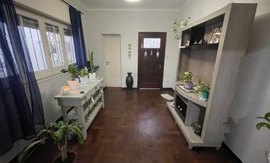 Casa en venta en Quilmes Este