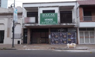 Local en venta en La Plata calle 54 e/ 8 y 9 - Dacal Bienes Raices