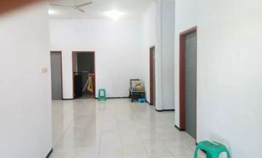 DISEWAKAN Rumah Babatan Pantai Barat STRATEGIS