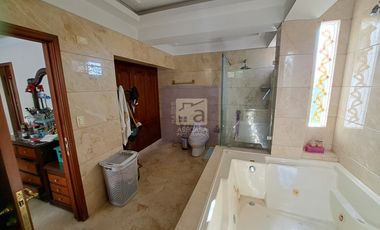 COD. 5990 - SE ARRIENDA CASA - BARRIO: LAGOS DEL CACIQUE