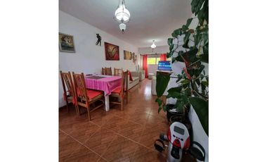 VENTA DE DEPARTAMENTO 3 AMBIENTES  ZONA BANCOS PINAMAR CENTRO.