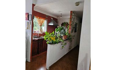 VENTA DE DEPARTAMENTO 3 AMBIENTES  ZONA BANCOS PINAMAR CENTRO.