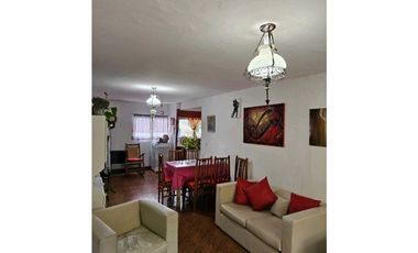 VENTA DE DEPARTAMENTO 3 AMBIENTES  ZONA BANCOS PINAMAR CENTRO.