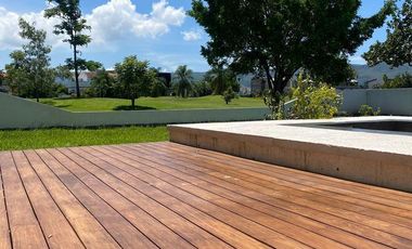 Residencia en campo de Golf