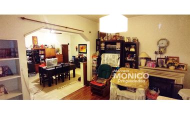 Venta casa 6 AMB de en 2 PLTA en ramos mejia zona  colegio Don Bosco