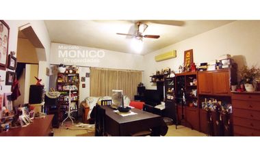 Venta casa 6 AMB de en 2 PLTA en ramos mejia zona  colegio Don Bosco