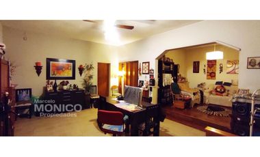 Venta casa 6 AMB de en 2 PLTA en ramos mejia zona  colegio Don Bosco