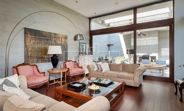 Casa en venta de 6 dorm. en Lo Barnechea