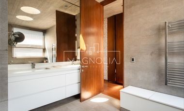 Casa en venta de 6 dorm. en Lo Barnechea