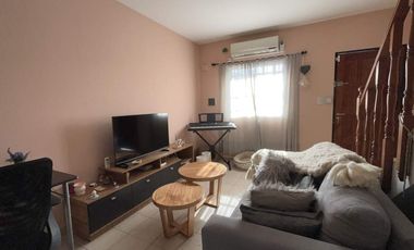 Hermosa Casa En Venta En Martin Coronado, Tres De Febrero, G.b.a. Zona Oeste