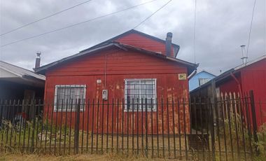 Casa en Venta en Av. Violeta Parra