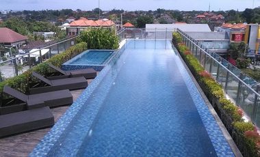 Hotel Bagus Mewah di Sunset Road Dekat Pantai Seminyak