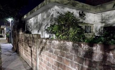 Casa en Temperley con departamento al fondo