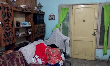 Casa en Temperley con departamento al fondo