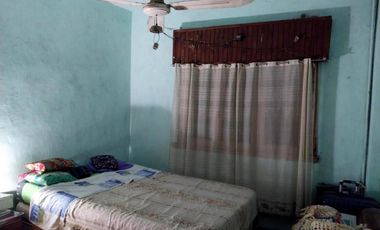 Casa en Temperley con departamento al fondo