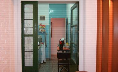 VTA CASA CON LOTE LINDERO