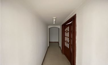 ARRIENDO DE OFICINA EN ED. CENTRO EJECUTIVO - SANTA MARTA