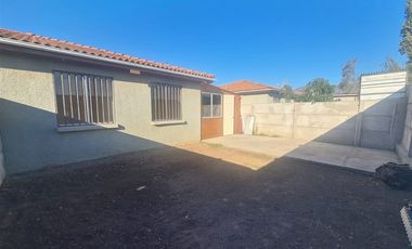 Casa en ARRIENDO en Rancagua, Condom. Altos de Machalí