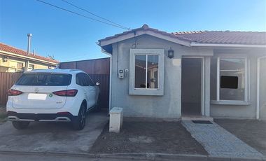 Casa en ARRIENDO en Rancagua, Condom. Altos de Machalí